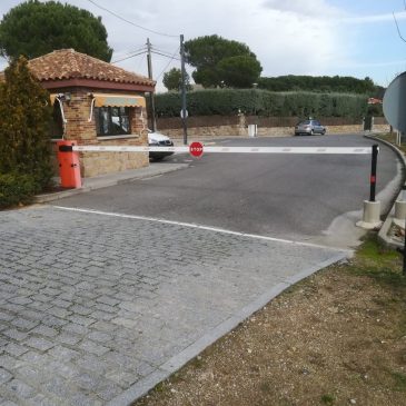 AVISO IMPORTANTE: CONTROL DE ACCESOS CON BARRERA A PARTIR DE HOY 29 DE NOVIEMBRE.