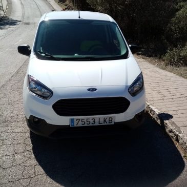 NUEVOS VEHÍCULOS PARA LOS SERVICIOS DE MANTENIMIENTO Y CONSERJERÍA